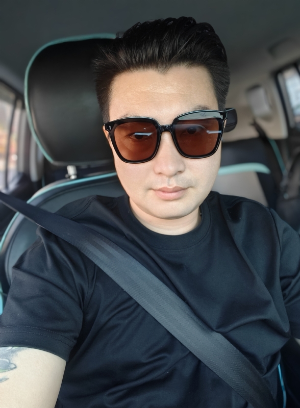 凡哥的第一张照片--青岛相亲服务中心