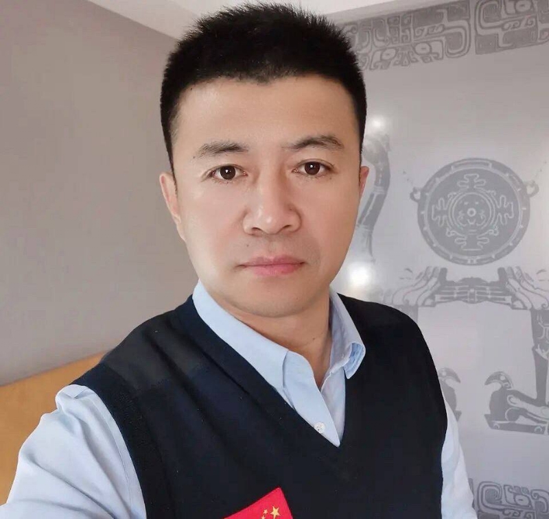 生在红旗下的第二张照片--青岛相亲服务中心