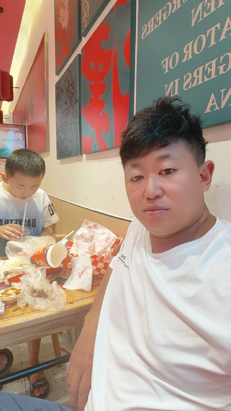 景色宏图的第一张照片--青岛相亲服务中心