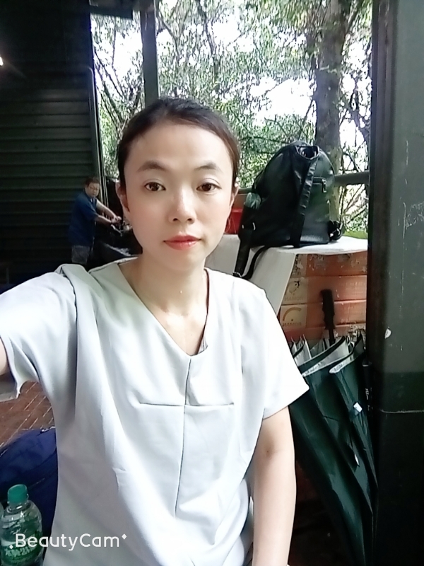 vivi的第一张照片--青岛相亲服务中心