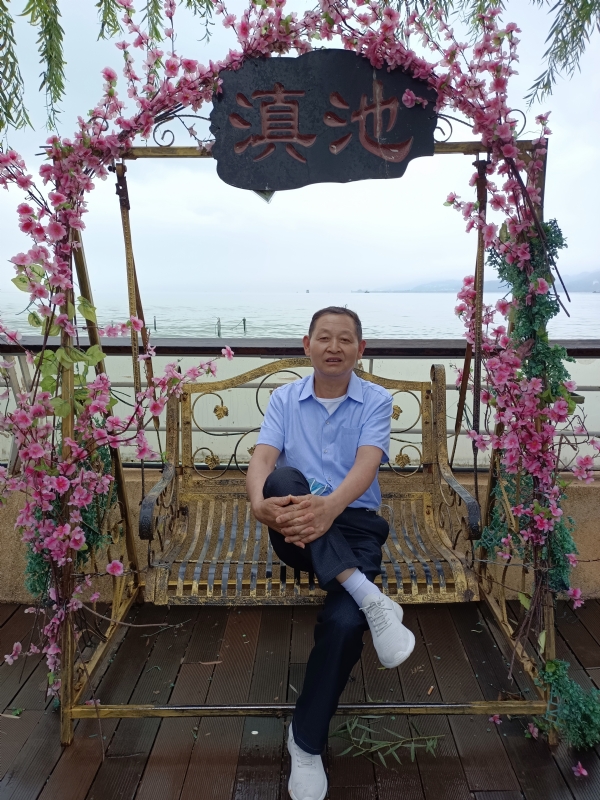 奋斗的第二张照片--青岛相亲服务中心