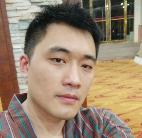 迅猎的第一张照片--青岛相亲服务中心