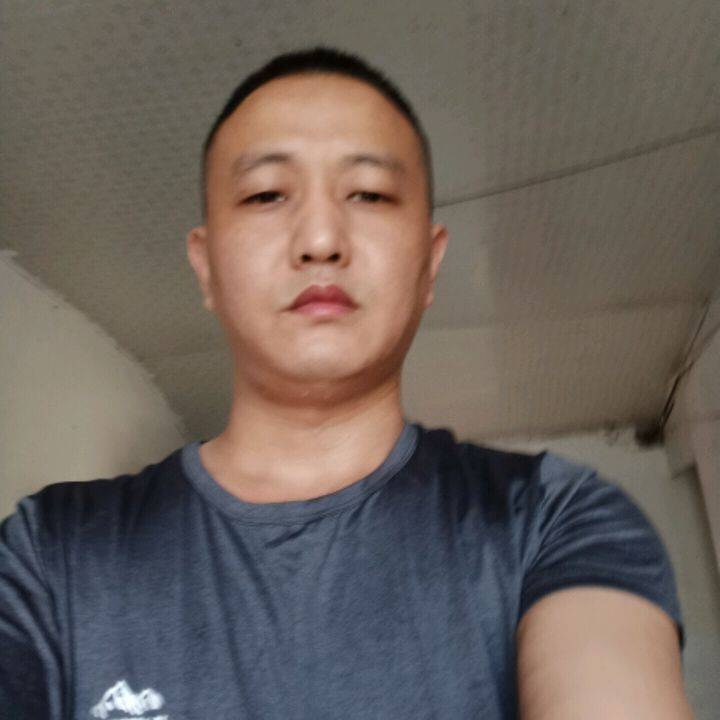 大庆小丁的第一张照片--青岛相亲服务中心