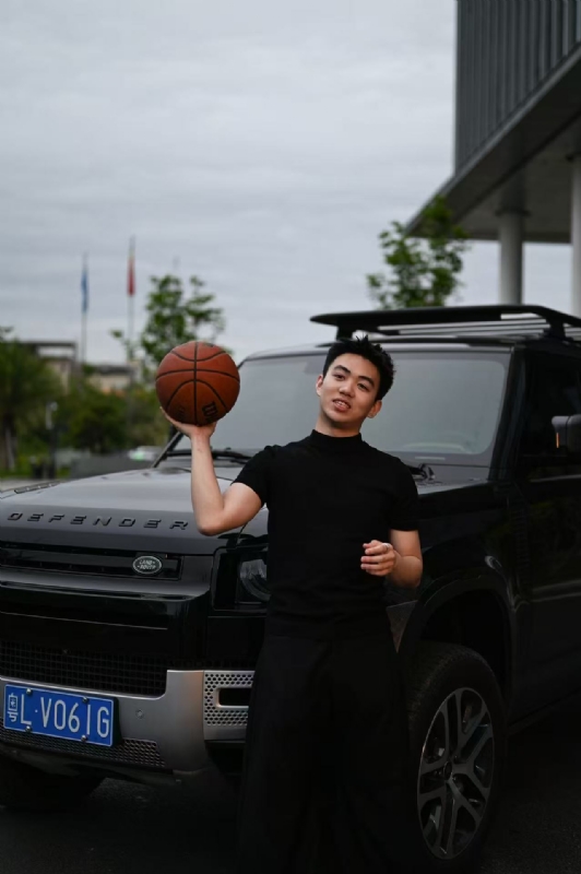 永远开心的第一张照片--青岛相亲服务中心