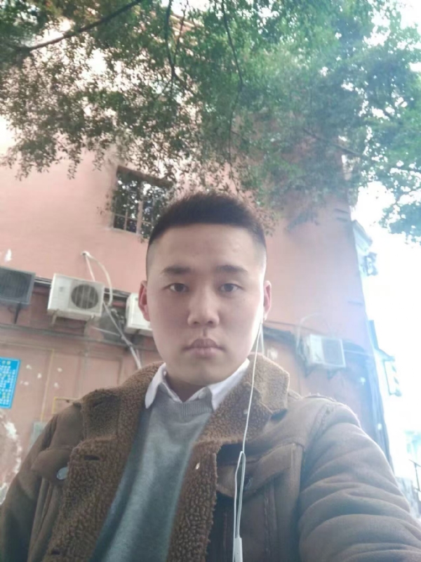 想了很久的男人的第一张照片--青岛相亲服务中心