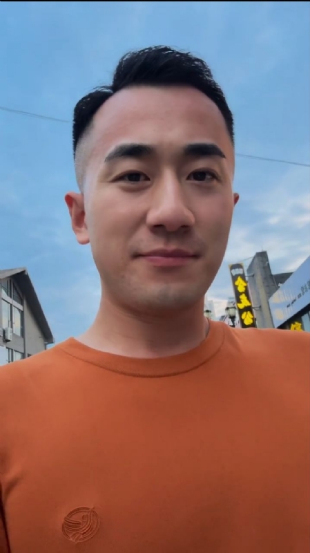 往事随风的第一张照片--青岛相亲服务中心