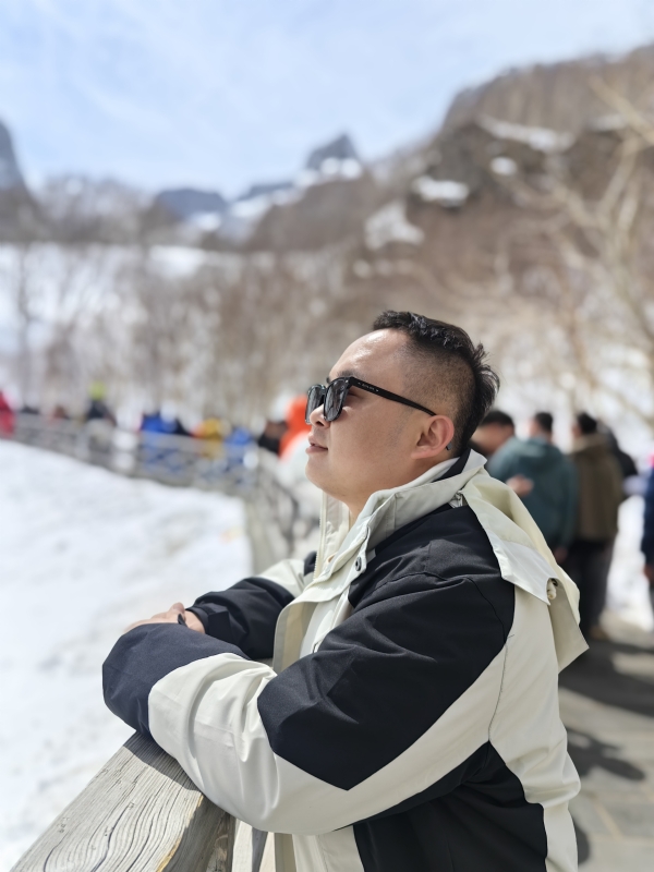 小龙的第一张照片--青岛相亲服务中心