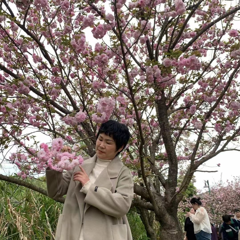 秋冬的雨有点冷的第一张照片--青岛相亲服务中心