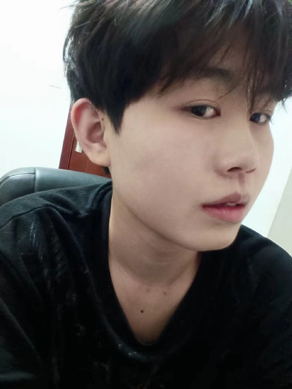 小鱼的第一张照片--青岛相亲服务中心