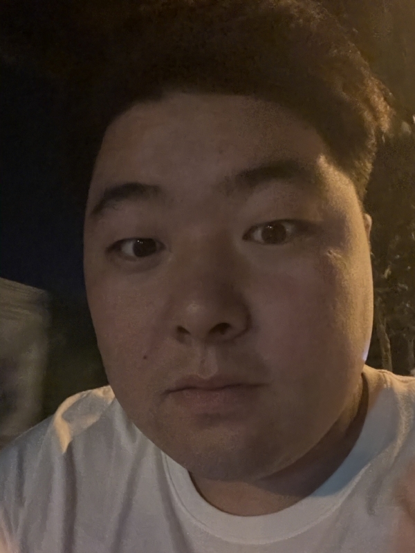 丹尼的第一张照片--青岛相亲服务中心