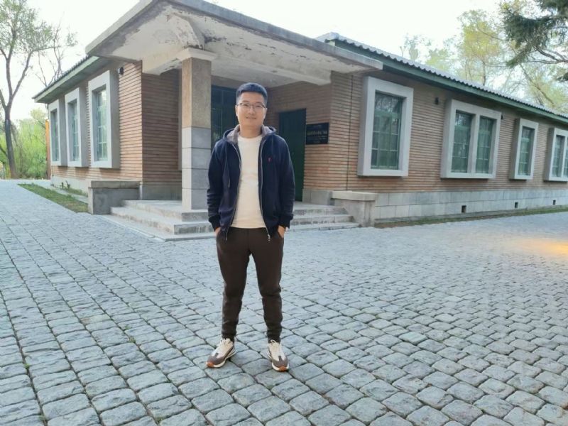 成成的第二张照片--青岛相亲服务中心