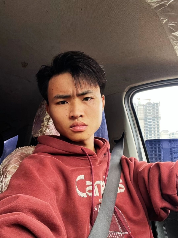 04单亲的第一张照片--青岛相亲服务中心